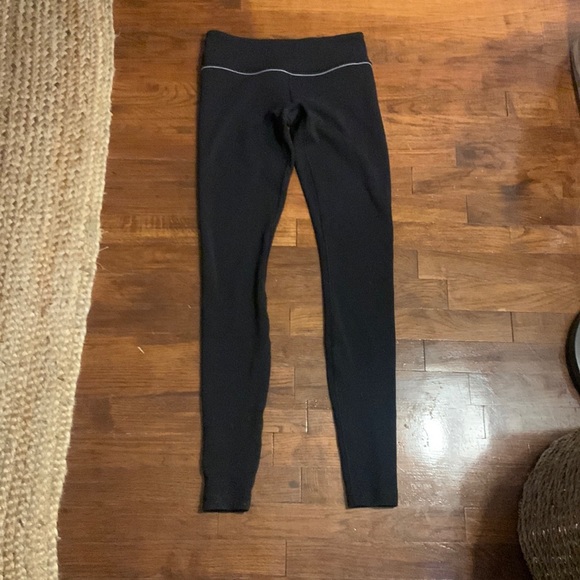 lululemon athletics - Picture 2 of 5